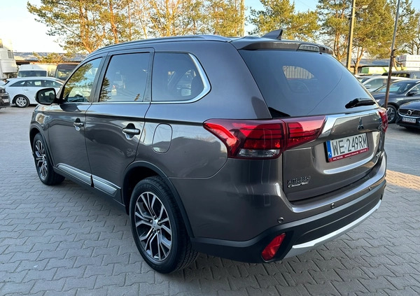 Mitsubishi Outlander cena 99900 przebieg: 82204, rok produkcji 2017 z Szydłowiec małe 232